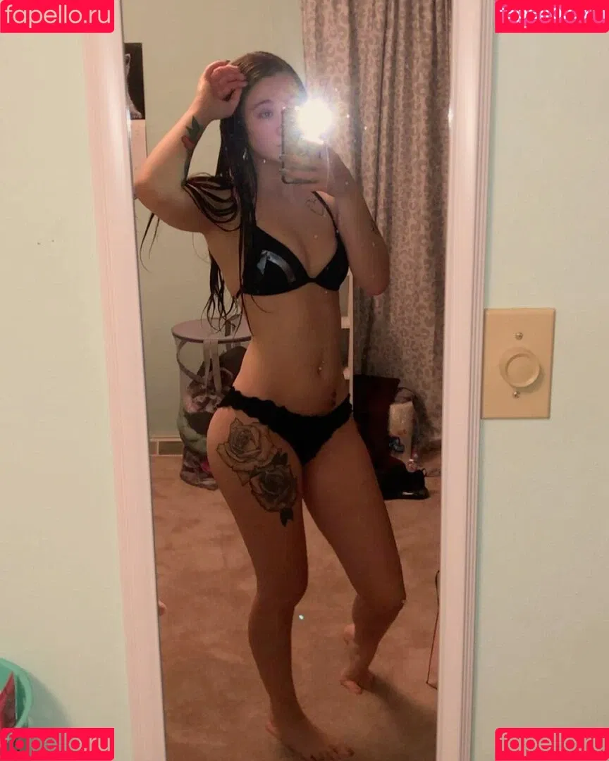 Kayla Wire Onlyfans Photo Gallery 