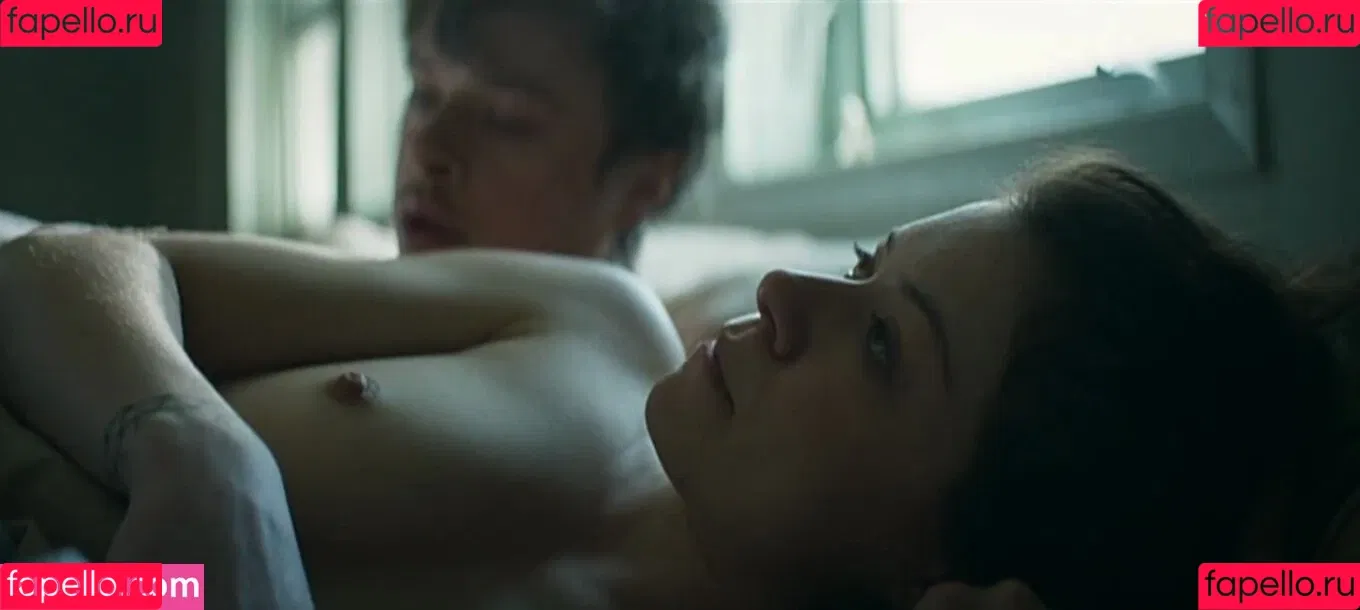 Tatiana Maslany Onlyfans Photo Gallery 