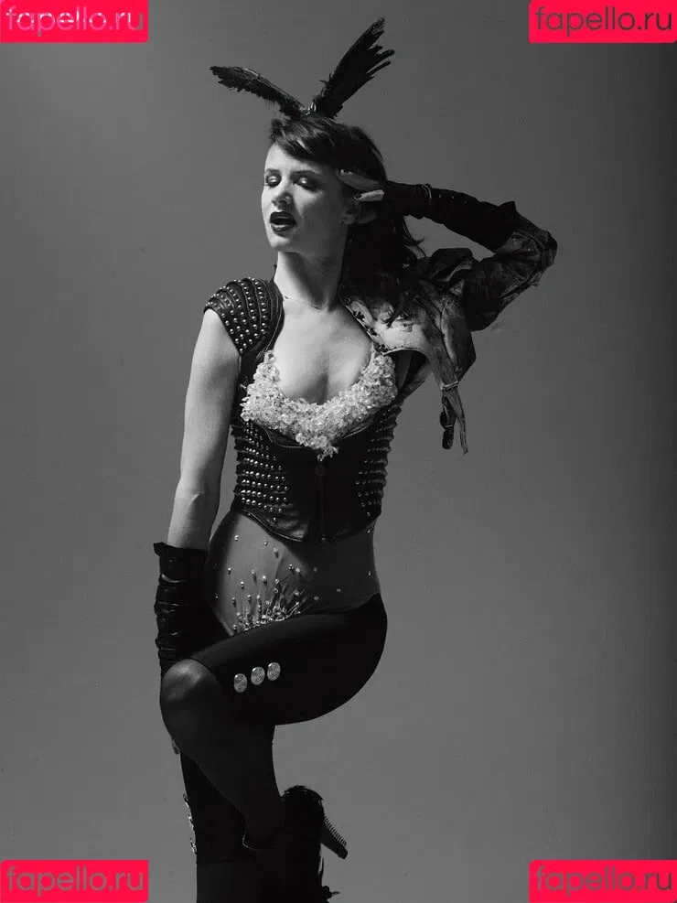 Juliette Lewis Onlyfans Photo Gallery 