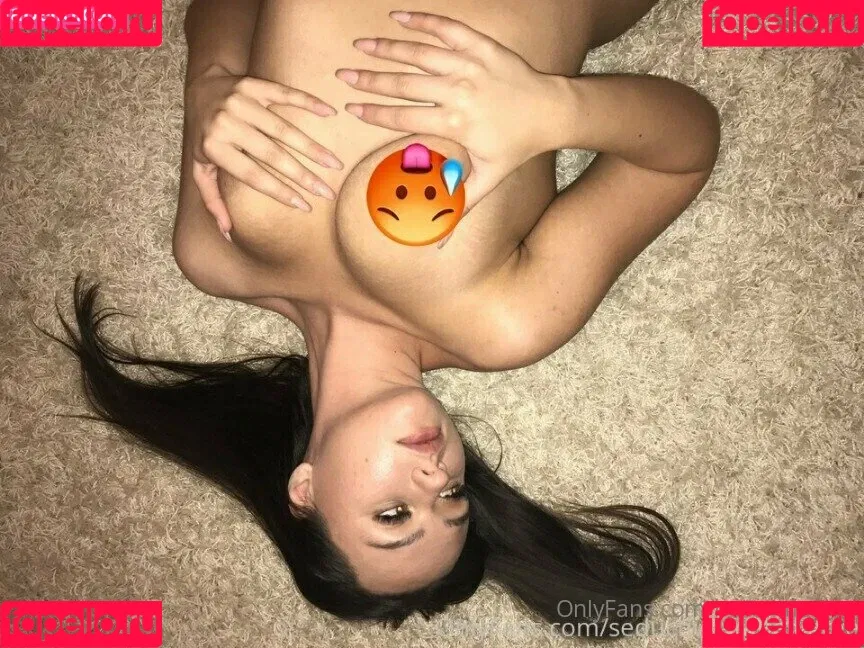 bellalittlefree22 Onlyfans Photo Gallery 