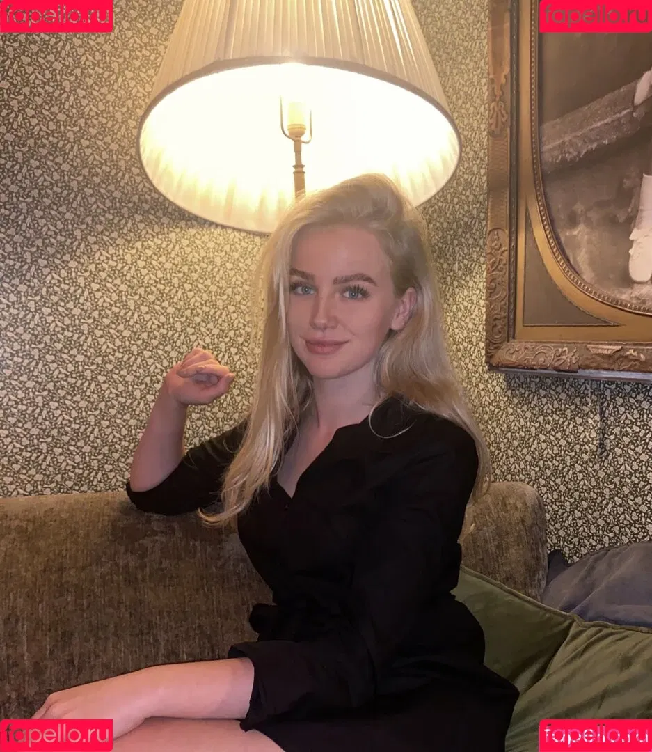 Eva Vlaardingerbroek Onlyfans Photo Gallery 
