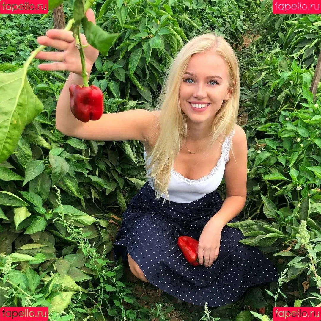 Eva Vlaardingerbroek Onlyfans Photo Gallery 