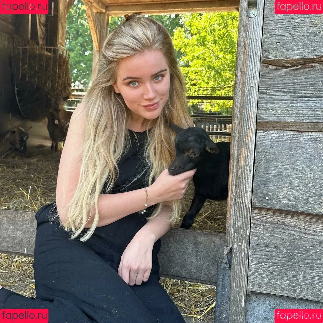 Eva Vlaardingerbroek Onlyfans Photo Gallery 