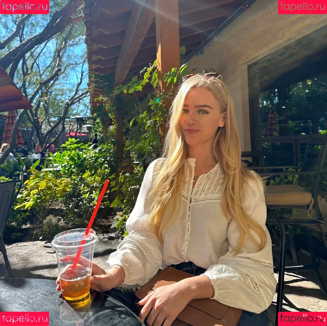 Eva Vlaardingerbroek Onlyfans Photo Gallery 