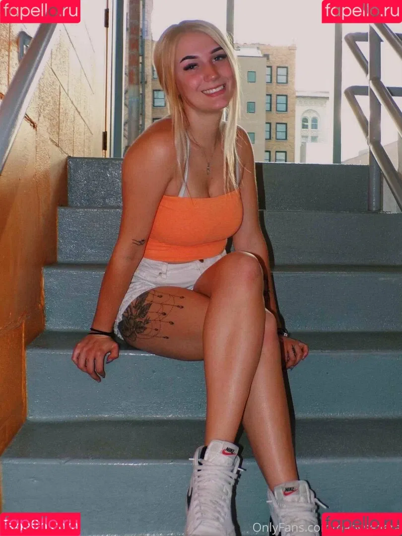 babysaraxoxo Onlyfans Photo Gallery 