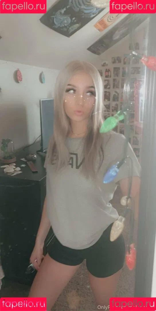 babysaraxoxo Onlyfans Photo Gallery 