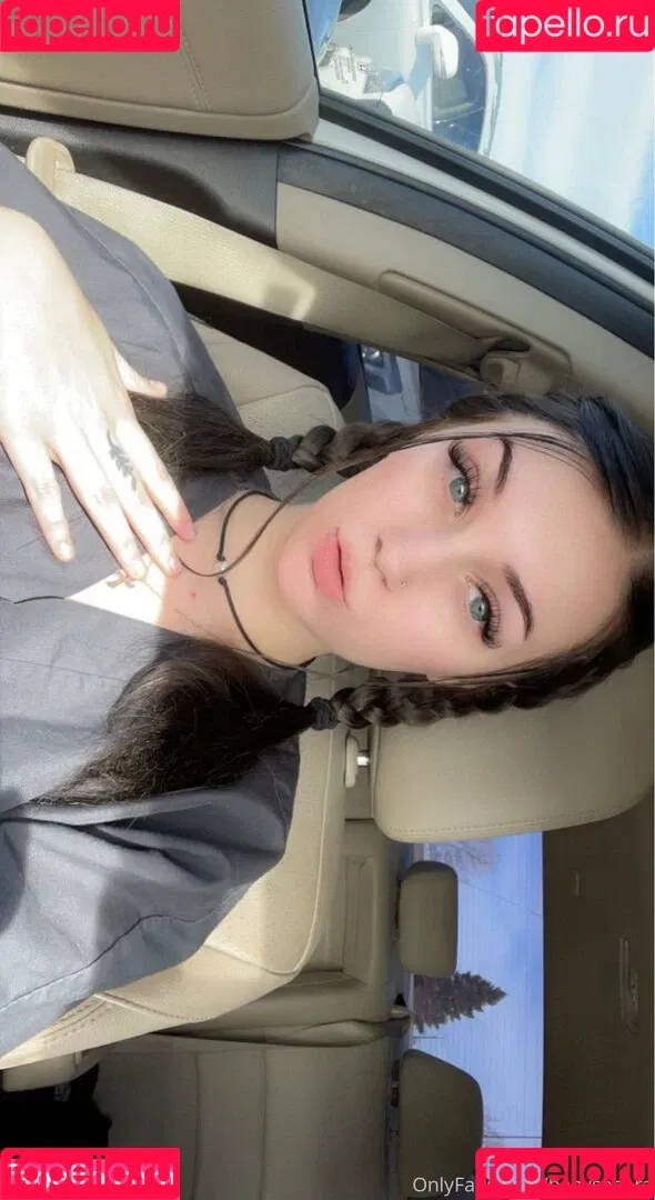babysaraxoxo Onlyfans Photo Gallery 