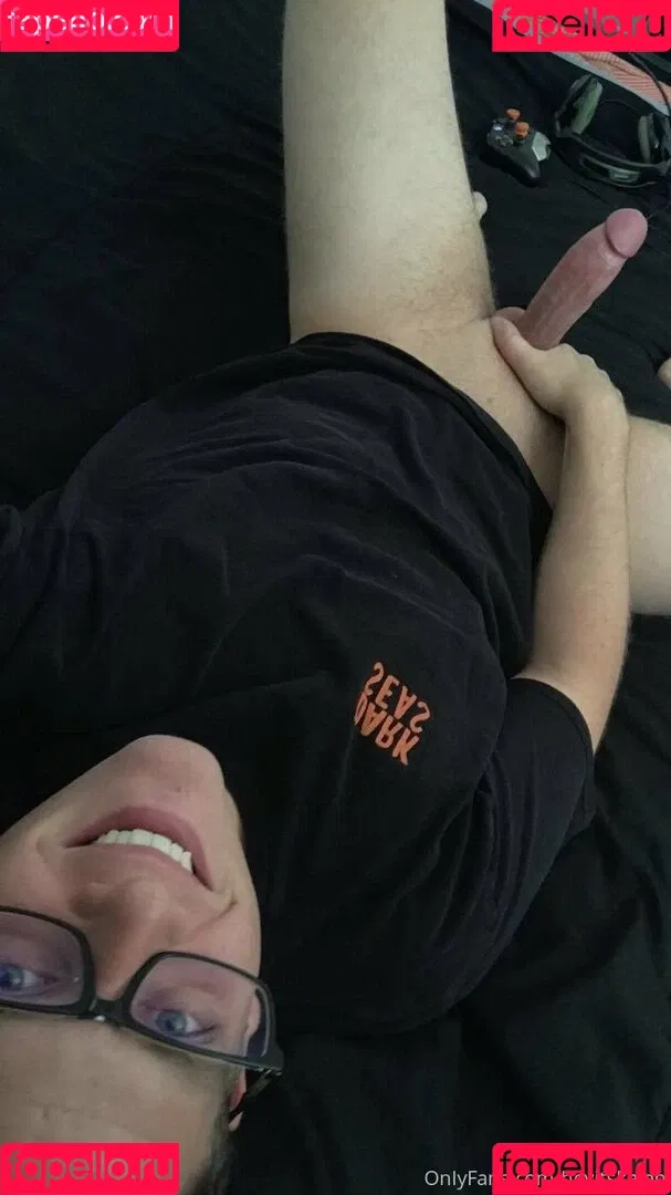 heyitskalen Onlyfans Photo Gallery 