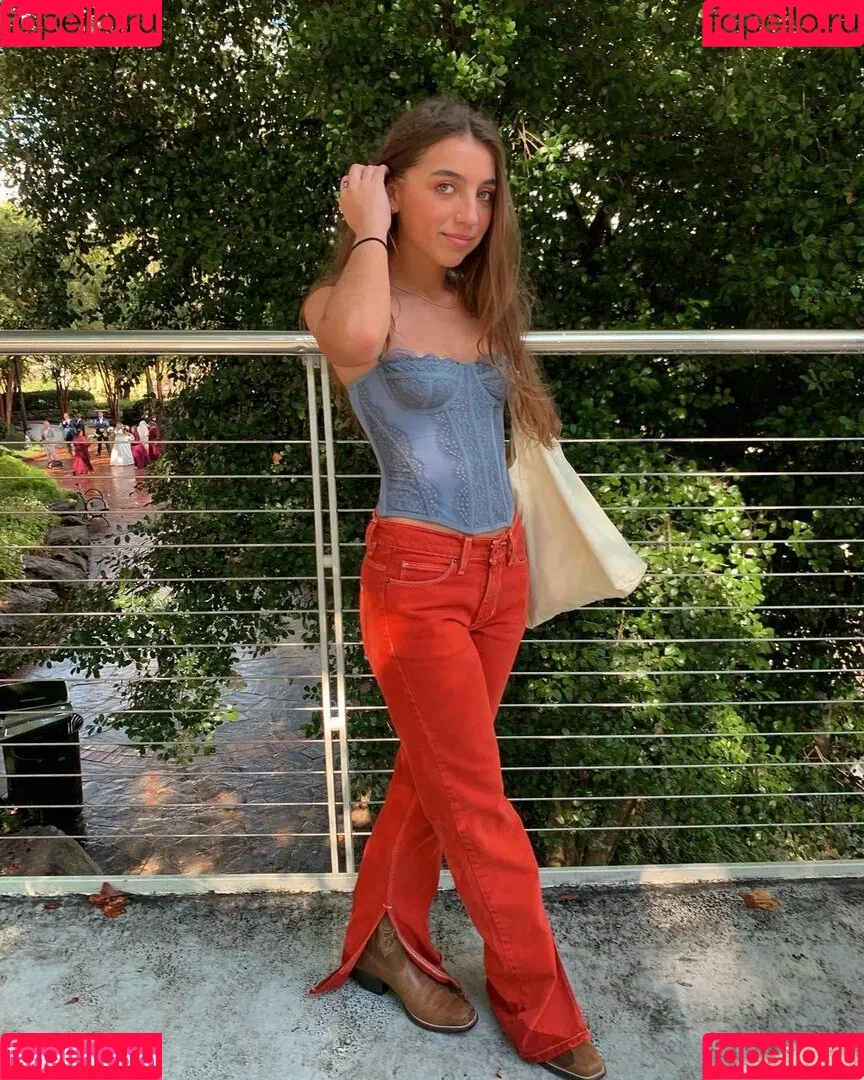 Ellie Dobleske Onlyfans Photo Gallery 