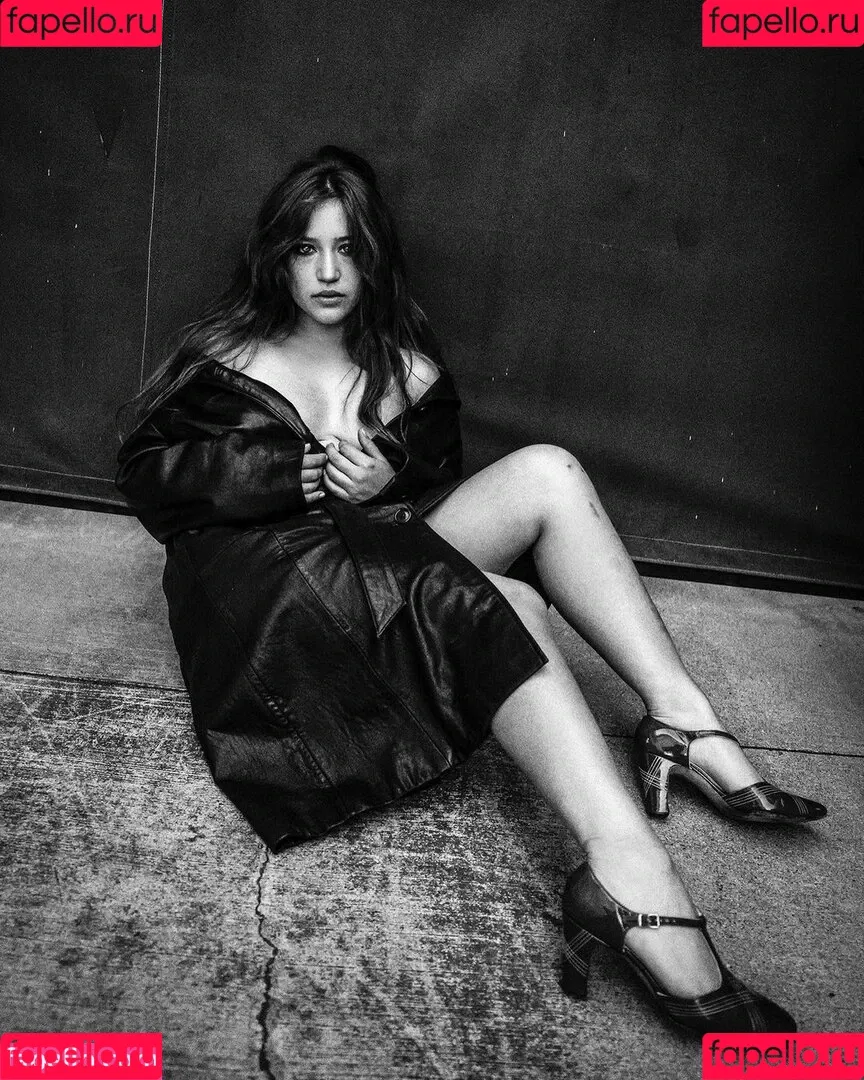 Gideon Adlon Onlyfans Photo Gallery 