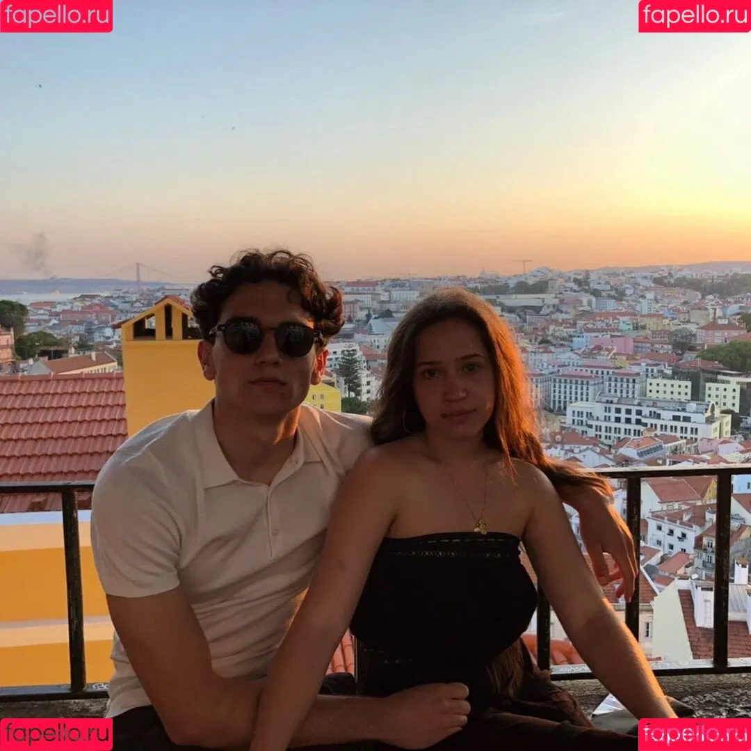 Gideon Adlon Onlyfans Photo Gallery 