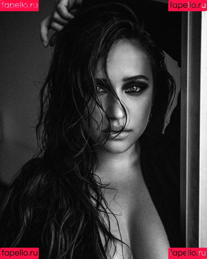 Gideon Adlon Onlyfans Photo Gallery 