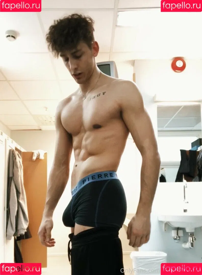battyboyfree Onlyfans Photo Gallery 