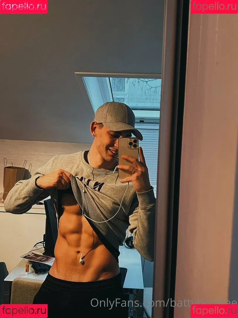 battyboyfree Onlyfans Photo Gallery 