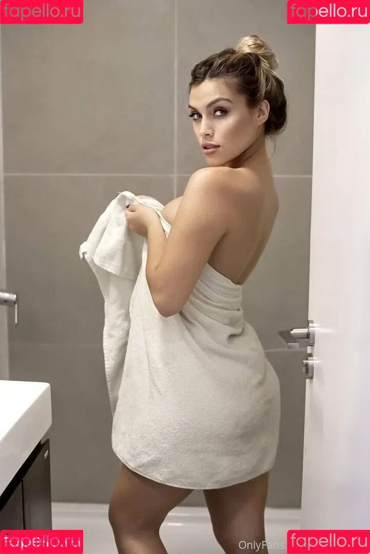 alison.gray Onlyfans Photo Gallery 