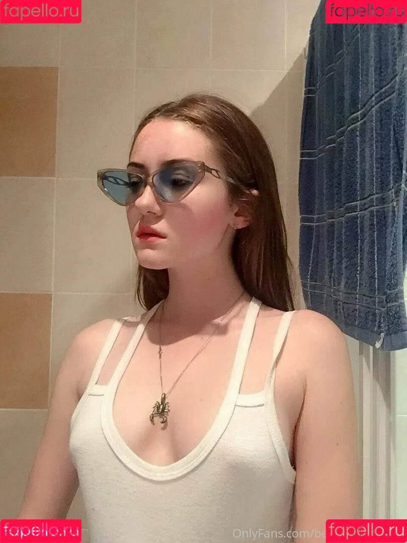 veryniceice Onlyfans Photo Gallery 