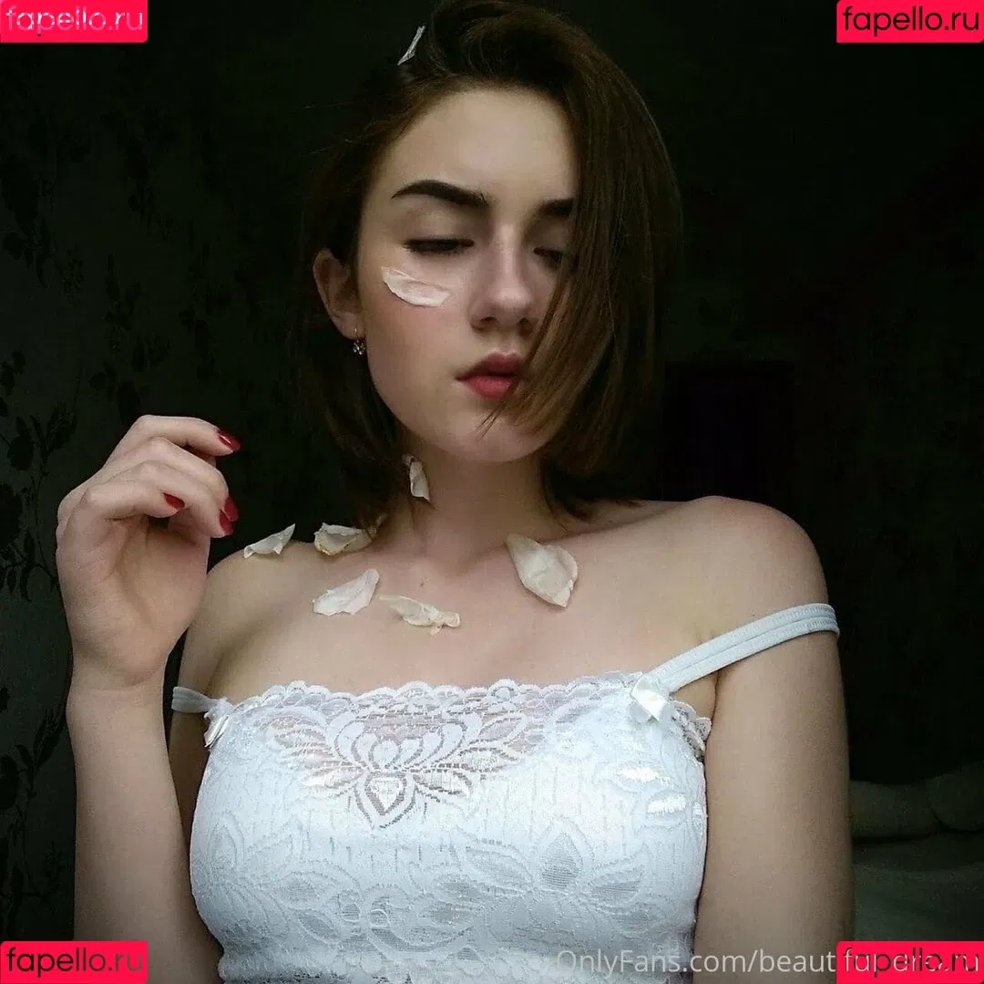 veryniceice Onlyfans Photo Gallery 