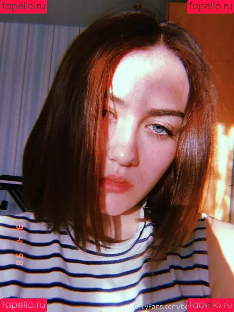 veryniceice Onlyfans Photo Gallery 