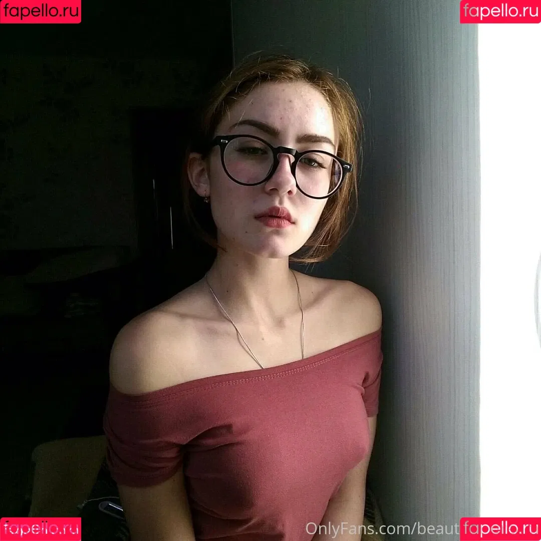 veryniceice Onlyfans Photo Gallery 
