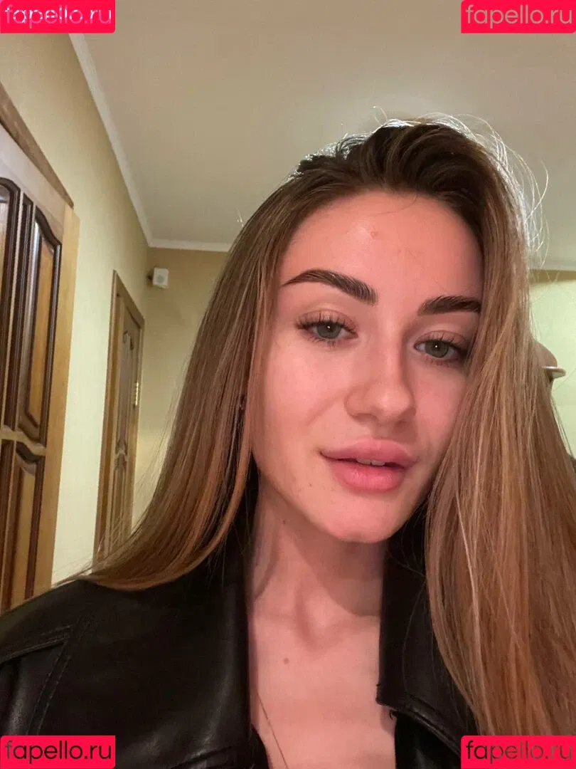 veryniceice Onlyfans Photo Gallery 