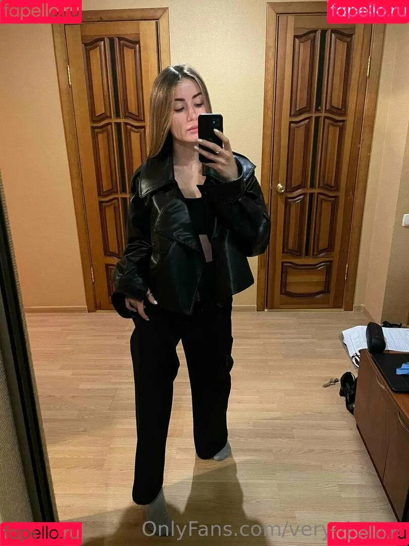 veryniceice Onlyfans Photo Gallery 
