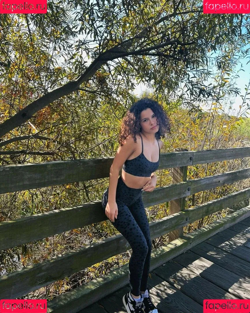 Gabriella Saraivah Onlyfans Photo Gallery 