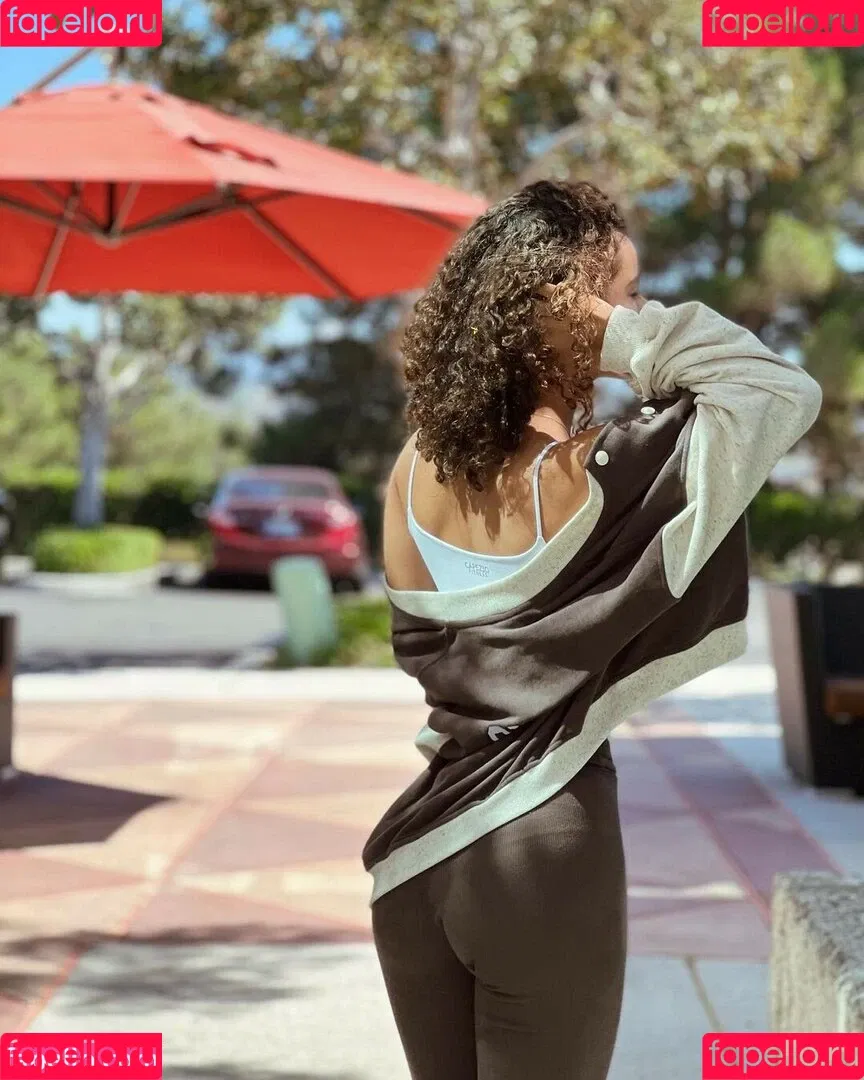 Gabriella Saraivah Onlyfans Photo Gallery 