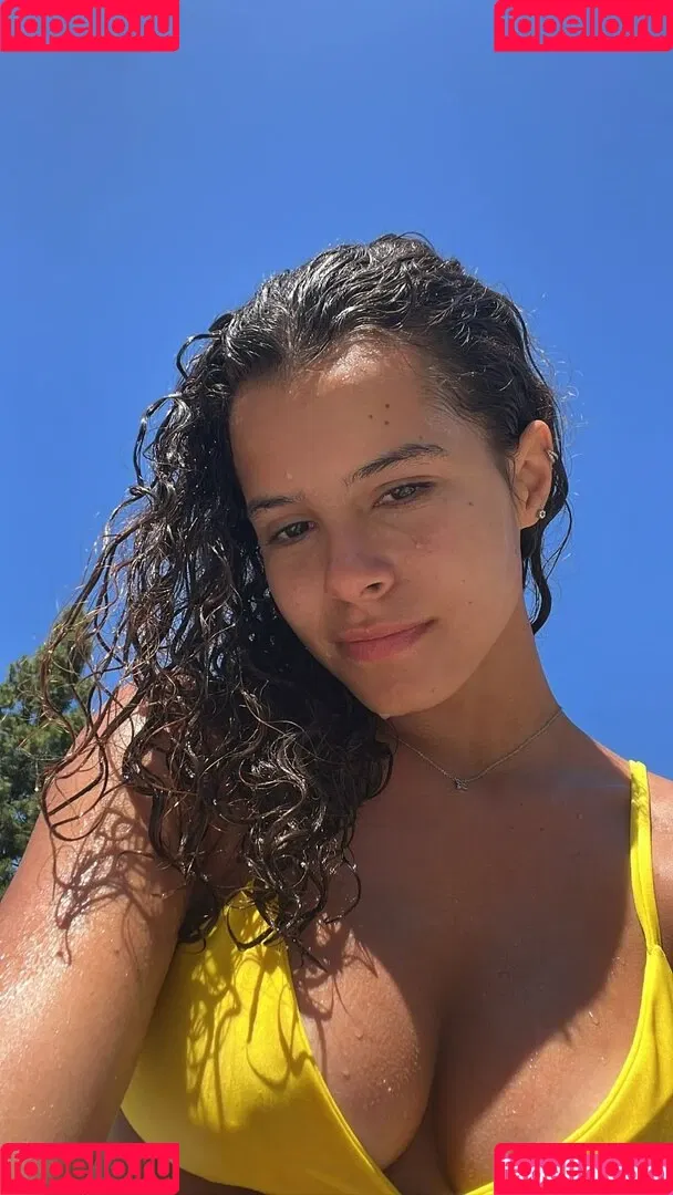 Gabriella Saraivah Onlyfans Photo Gallery 