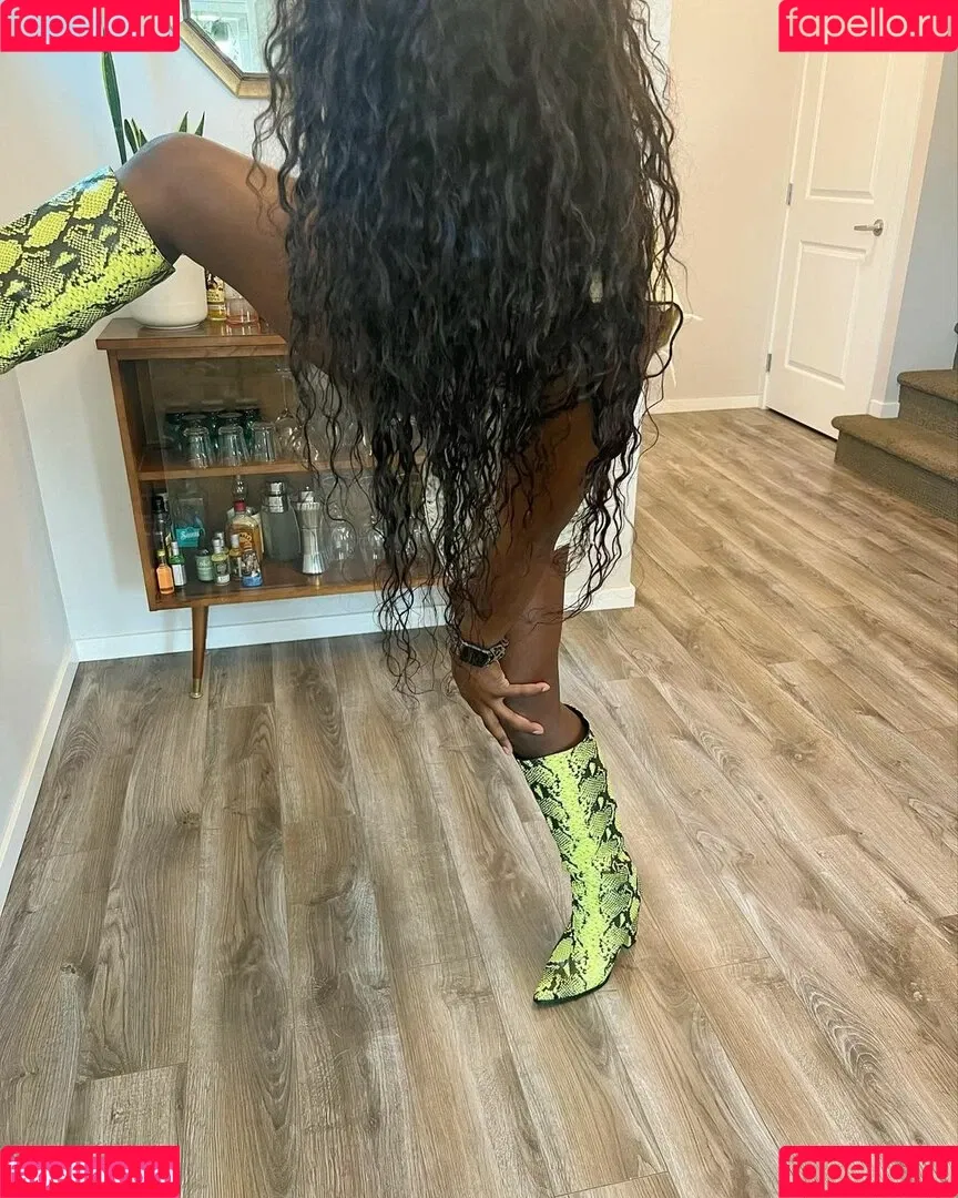 Terra Olivia VIP Onlyfans Photo Gallery 