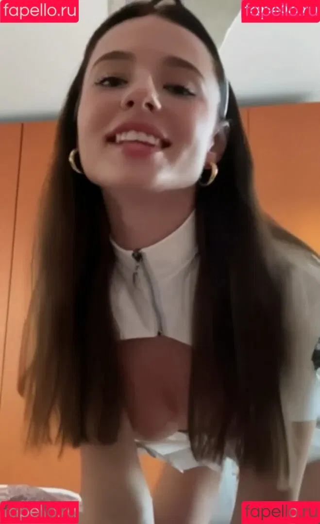 Elizabeth Vasilenko Onlyfans Photo Gallery 