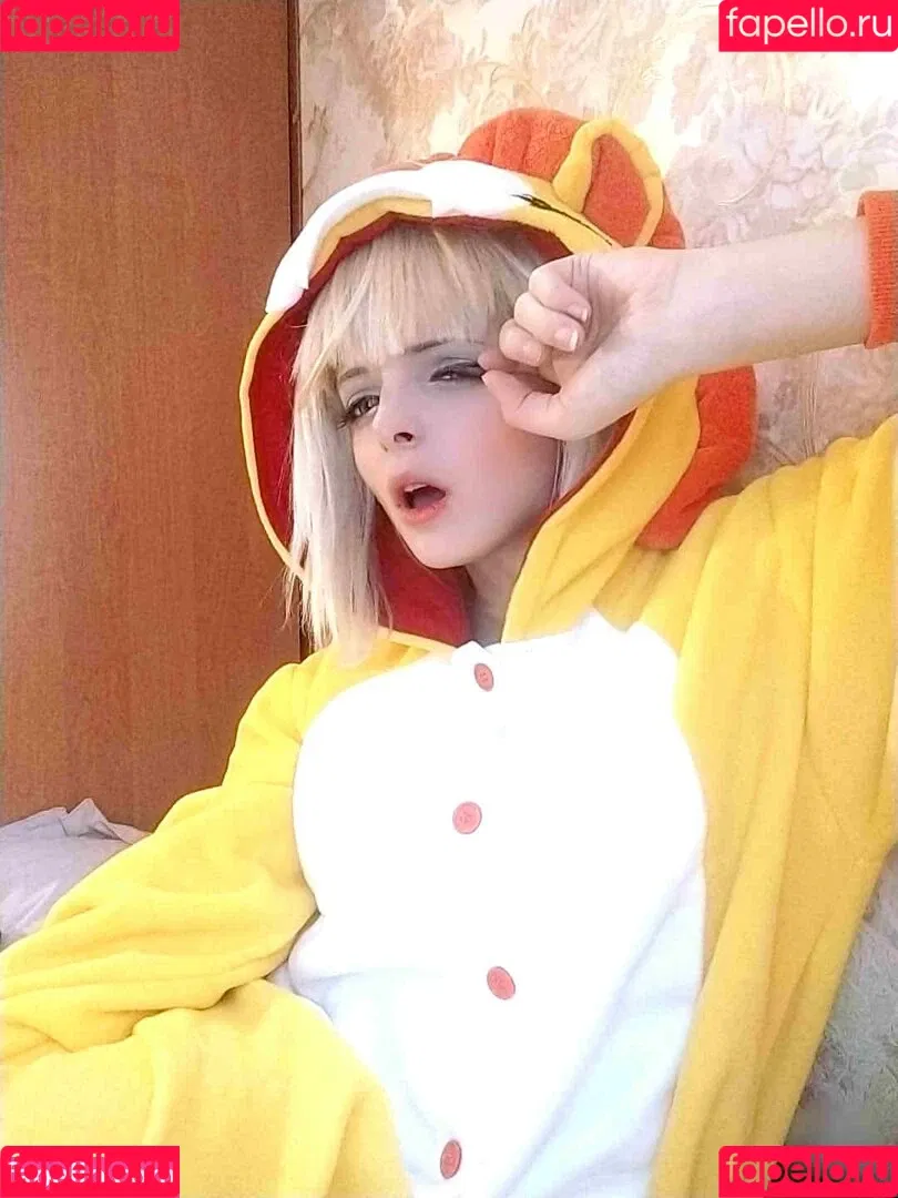 Mari_Aisu Onlyfans Photo Gallery 