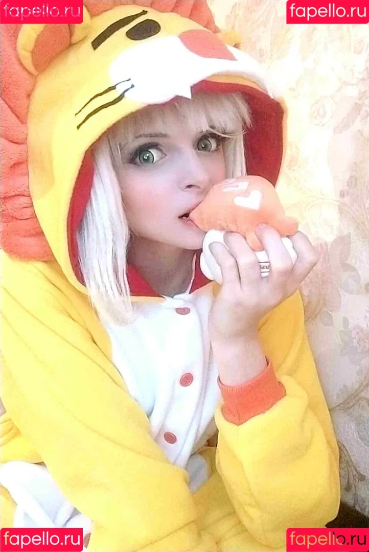 Mari_Aisu Onlyfans Photo Gallery 