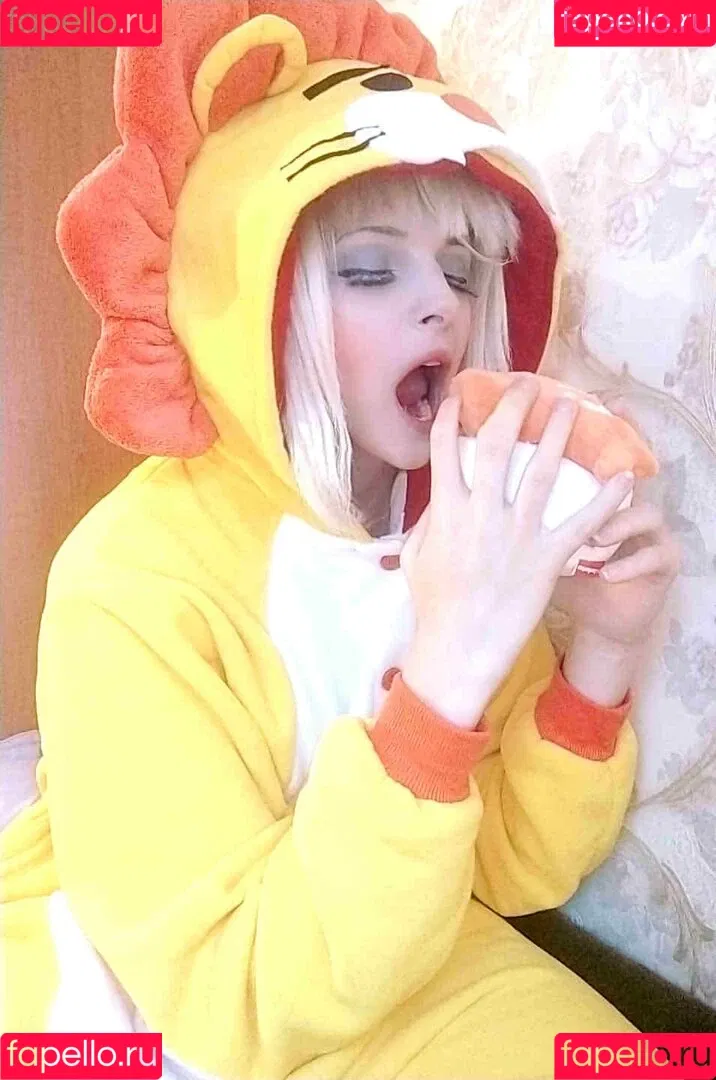 Mari_Aisu Onlyfans Photo Gallery 