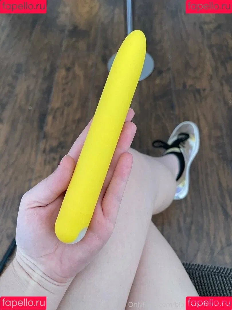 blazinghottietv2 Onlyfans Photo Gallery 
