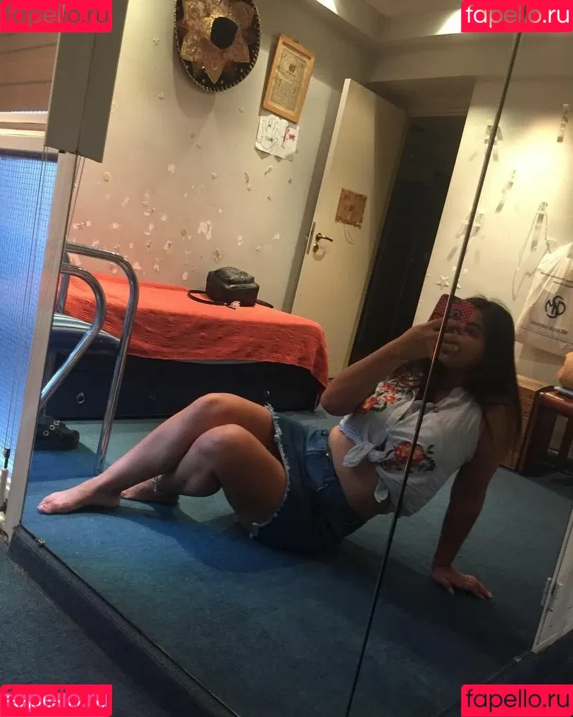 Clara Gonz Onlyfans Photo Gallery 