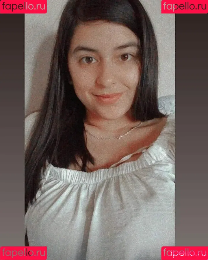 Clara Gonz Onlyfans Photo Gallery 