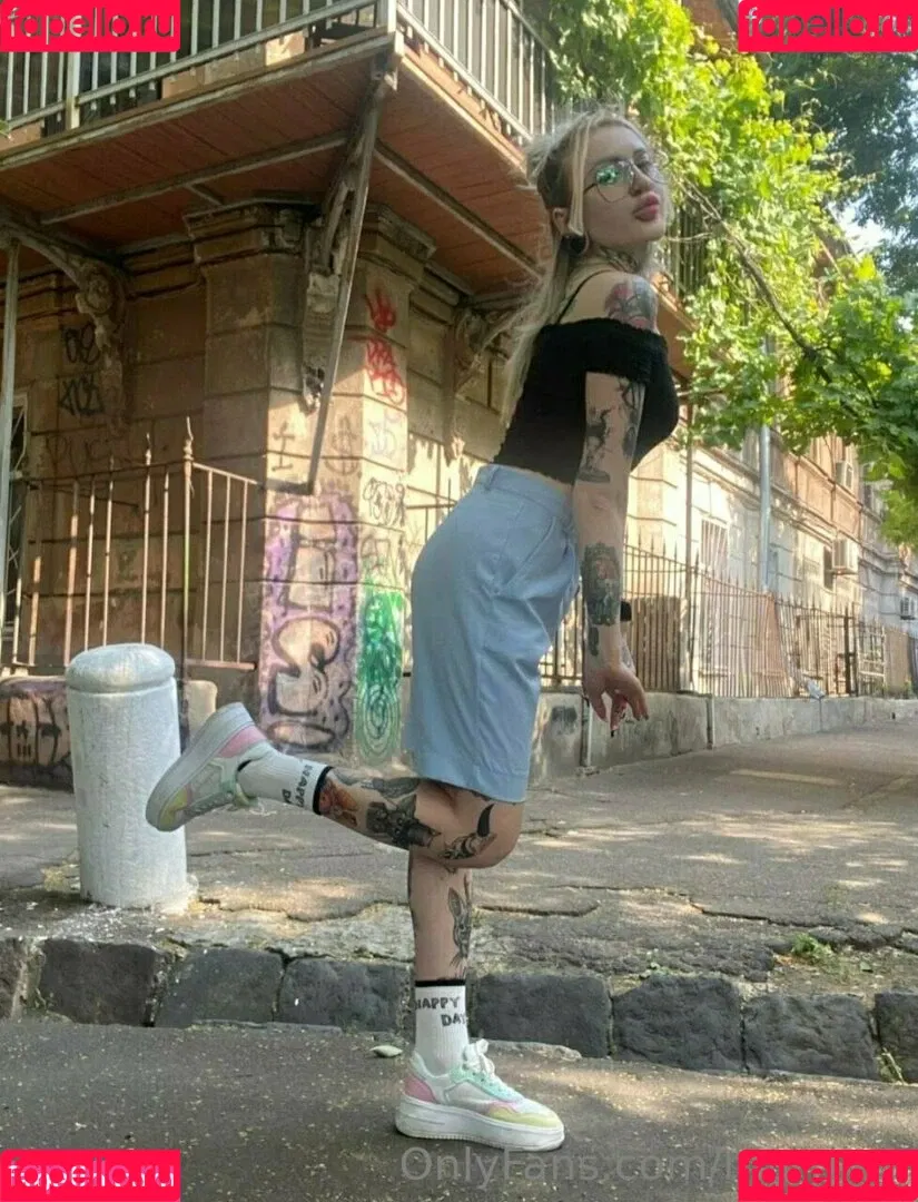 marrllaa Onlyfans Photo Gallery 