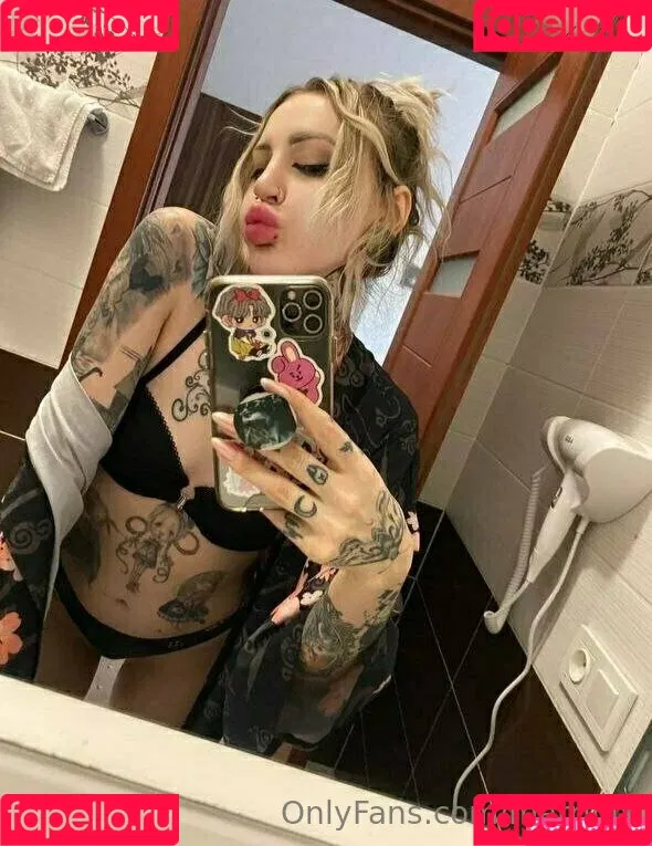 marrllaa Onlyfans Photo Gallery 