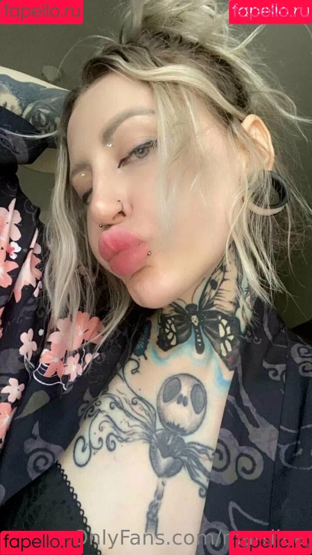 marrllaa Onlyfans Photo Gallery 