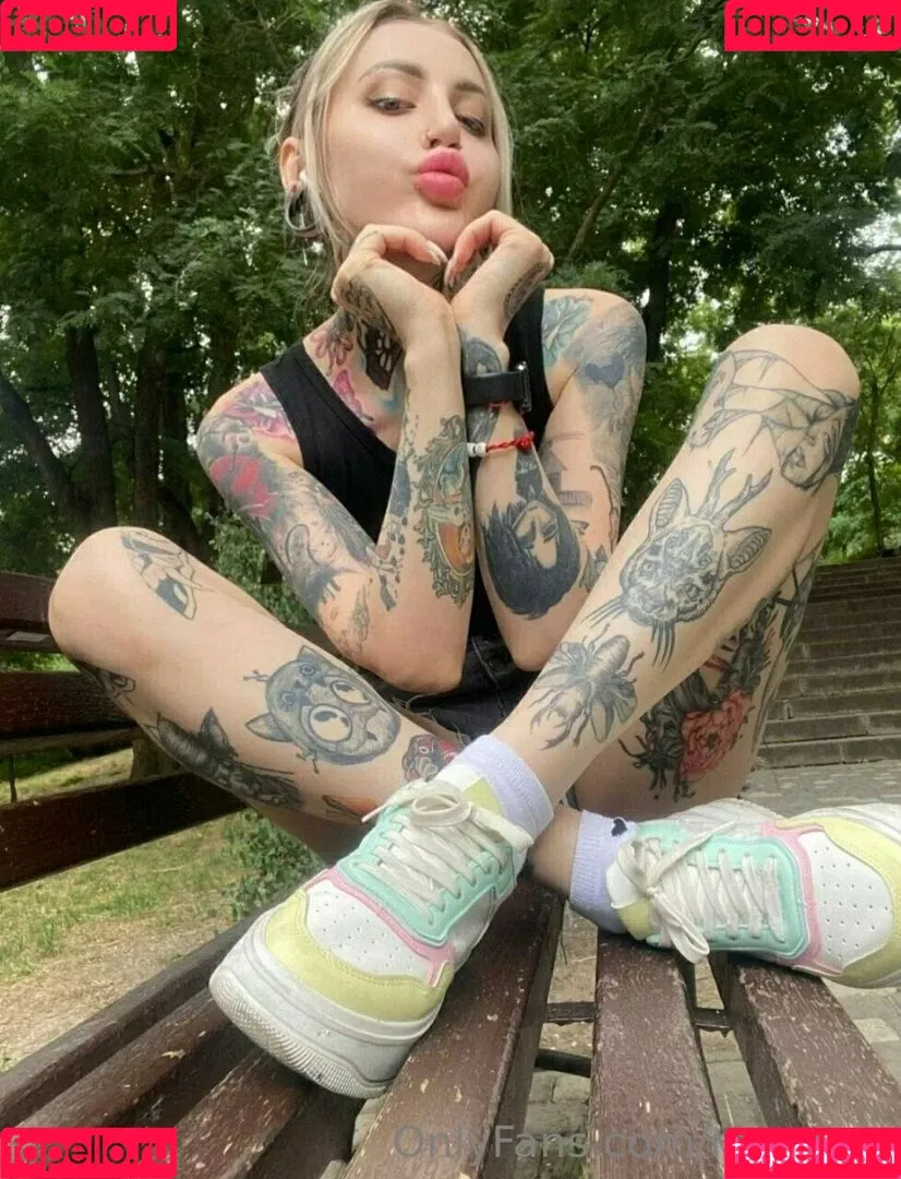 marrllaa Onlyfans Photo Gallery 