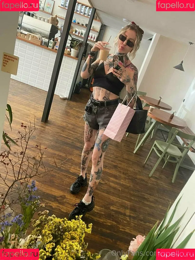marrllaa Onlyfans Photo Gallery 