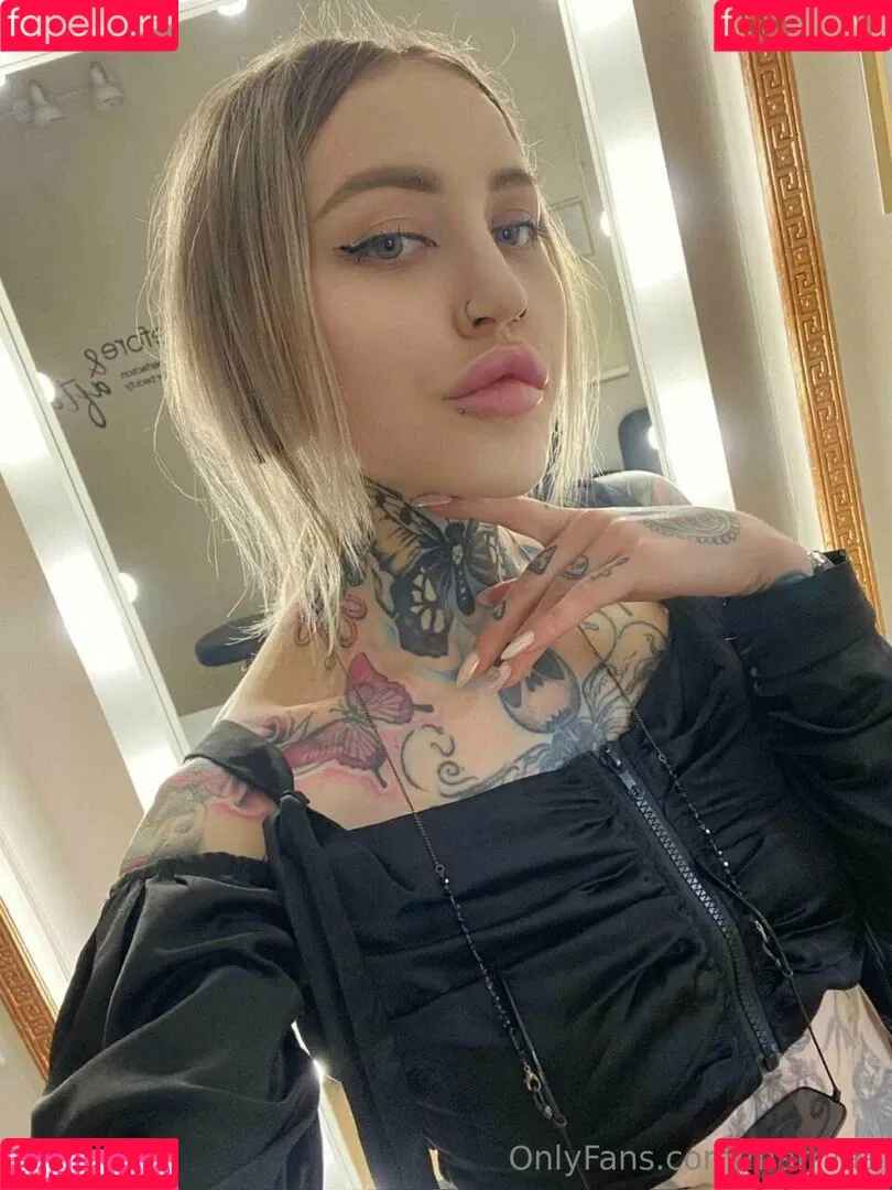 marrllaa Onlyfans Photo Gallery 