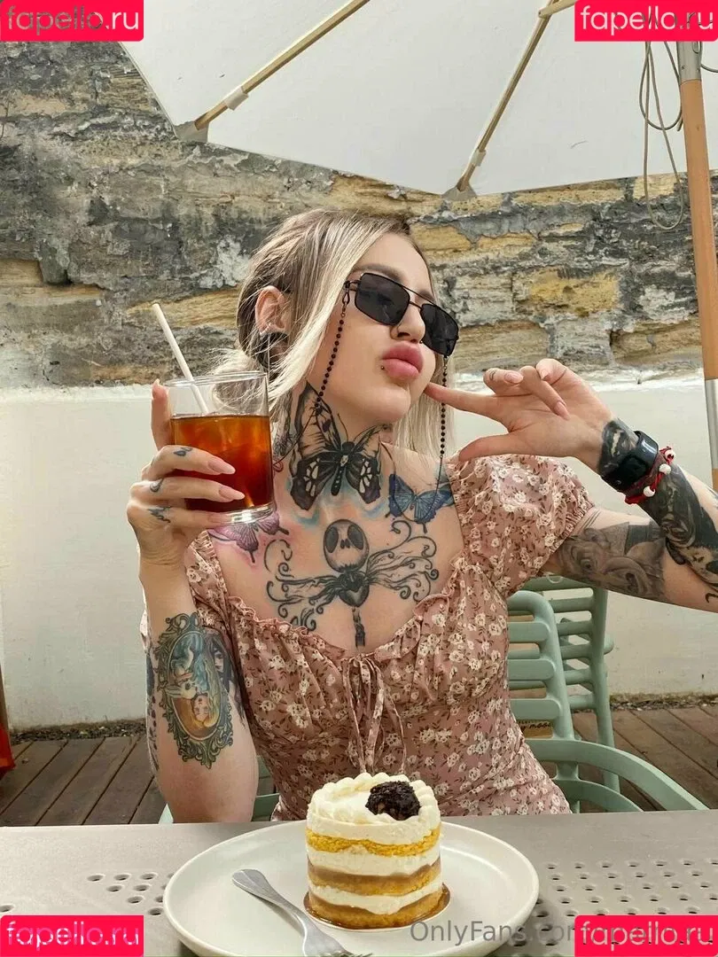 marrllaa Onlyfans Photo Gallery 
