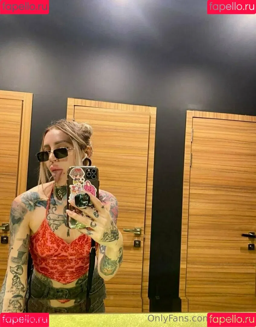 marrllaa Onlyfans Photo Gallery 