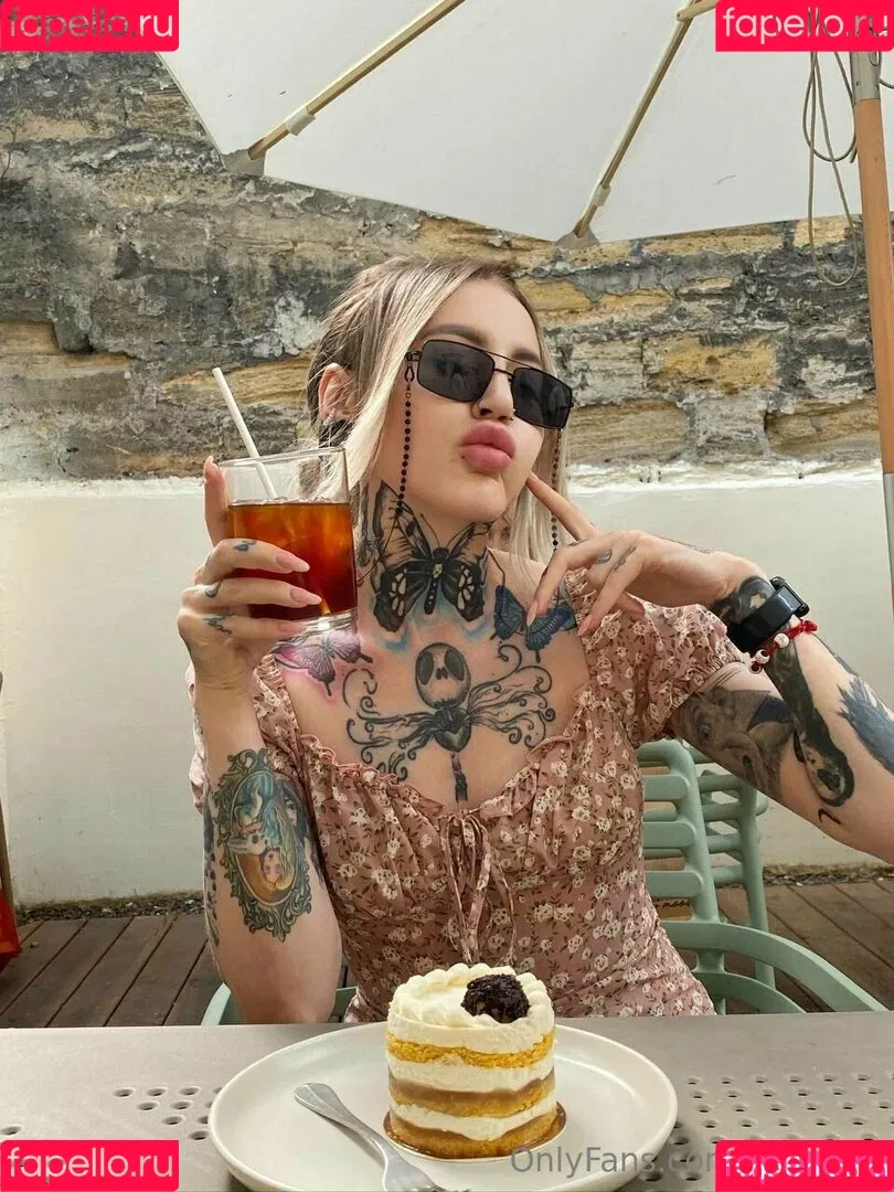 marrllaa Onlyfans Photo Gallery 