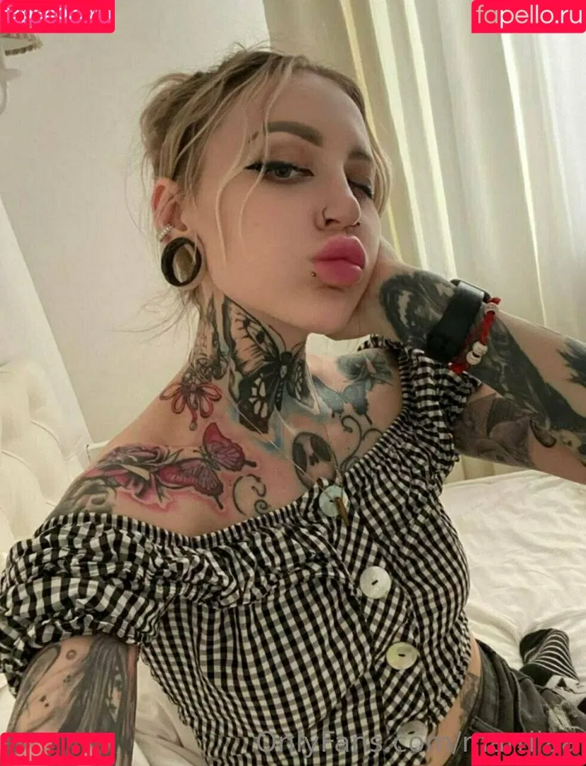 marrllaa Onlyfans Photo Gallery 