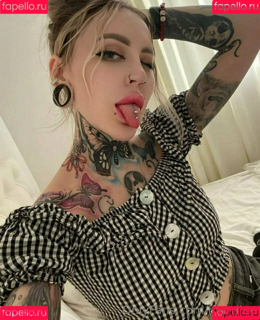 marrllaa Onlyfans Photo Gallery 