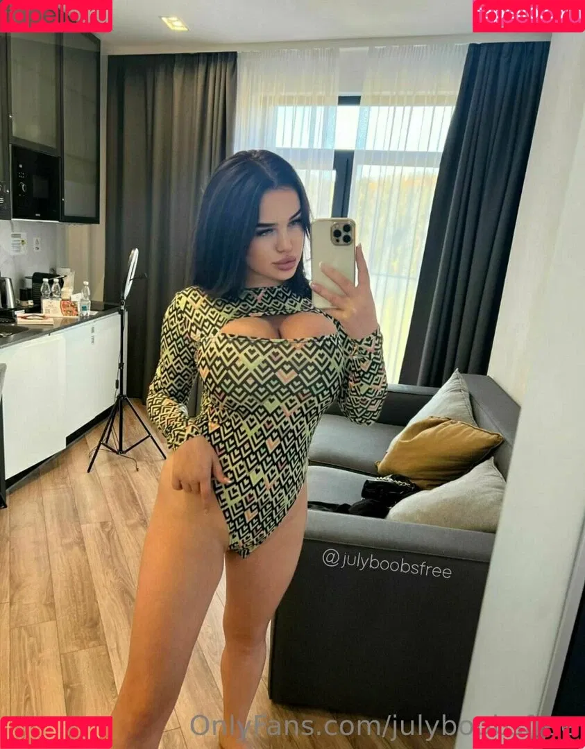 julyboobsfree Onlyfans Photo Gallery 