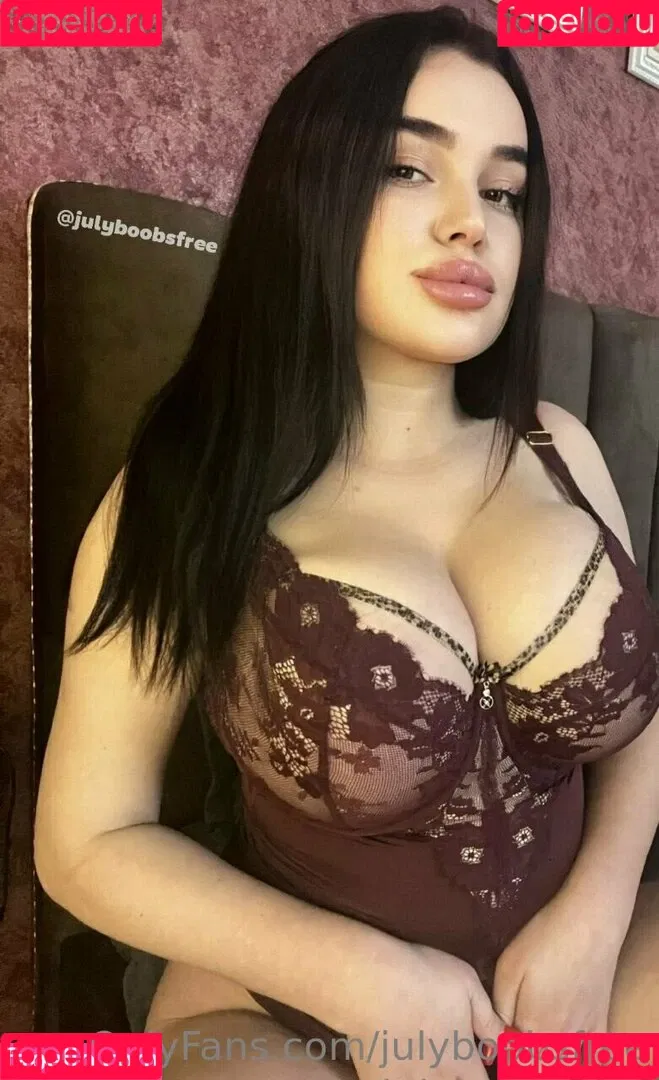 julyboobsfree Onlyfans Photo Gallery 