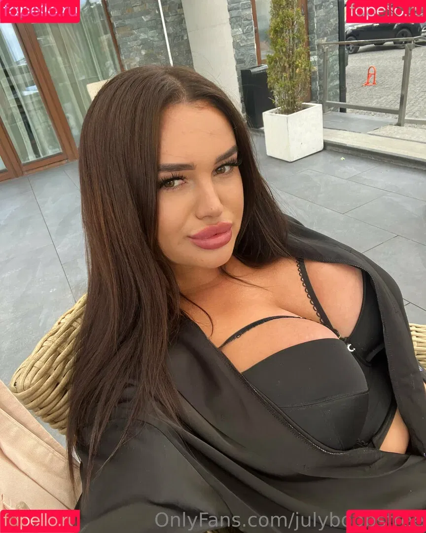 julyboobsfree Onlyfans Photo Gallery 